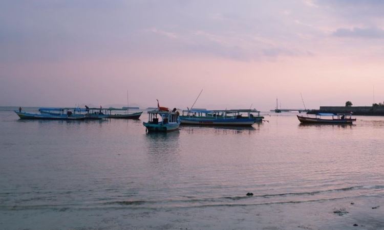 Alamat & Rute Menuju Lokasi Pantai Pasir Putih