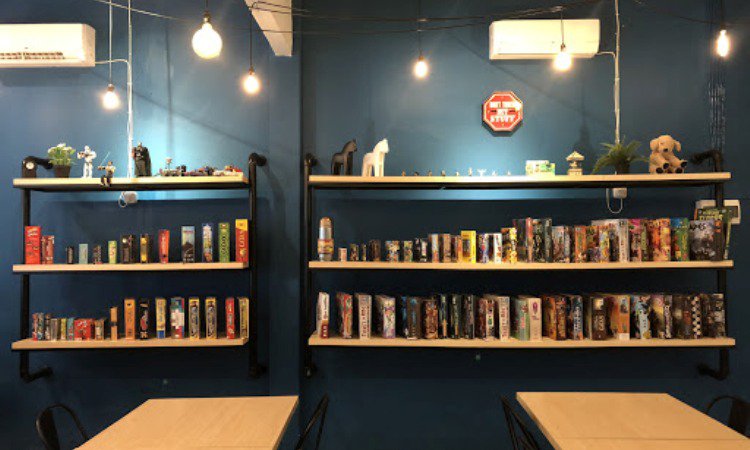 Cafe Mayor Board Game