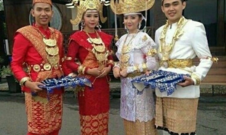 Filosofi Baju Adat Lampung