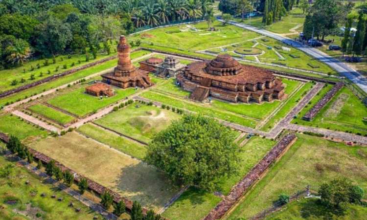 Fasilitas di Candi Muara Takus