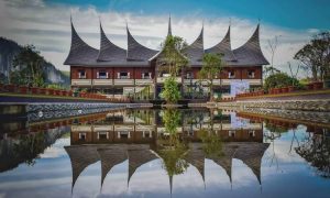 7 Rumah Adat Sumatera Barat & Keunikannya