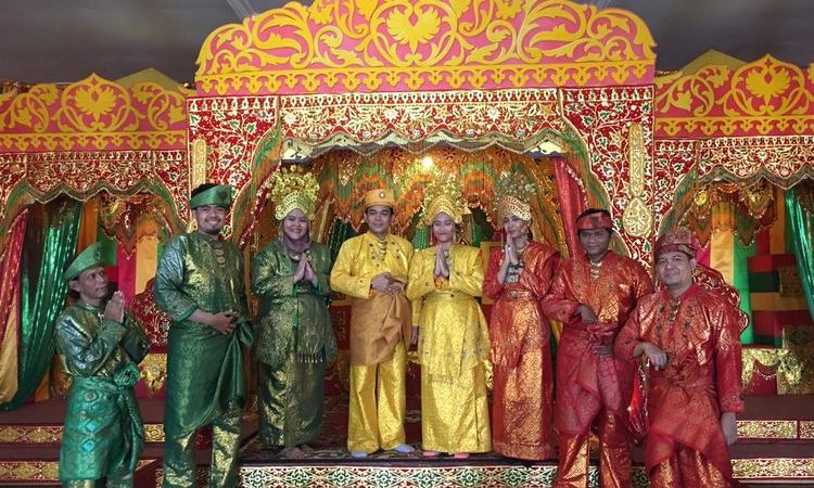 Sejarah Kebaya Labuh & Teluk Belanga