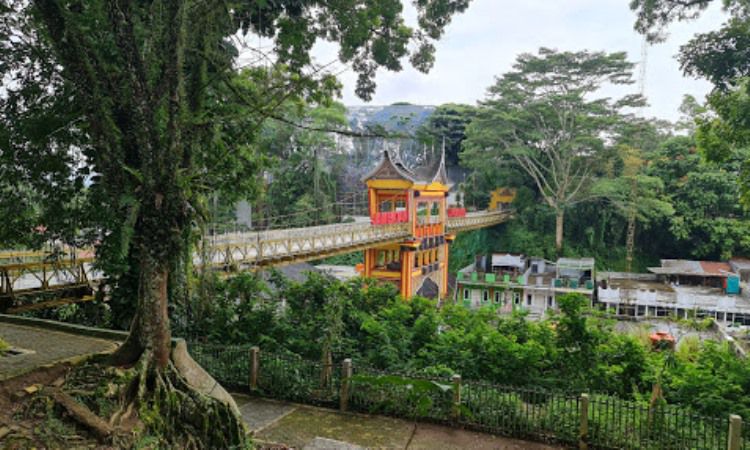 Daya Tarik Dimiliki Benteng Fort De Kock