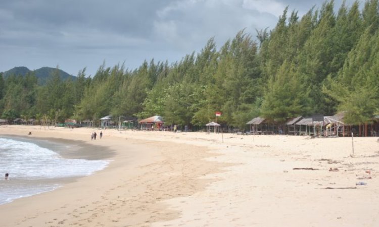Fasilitas Pantai Lampuuk