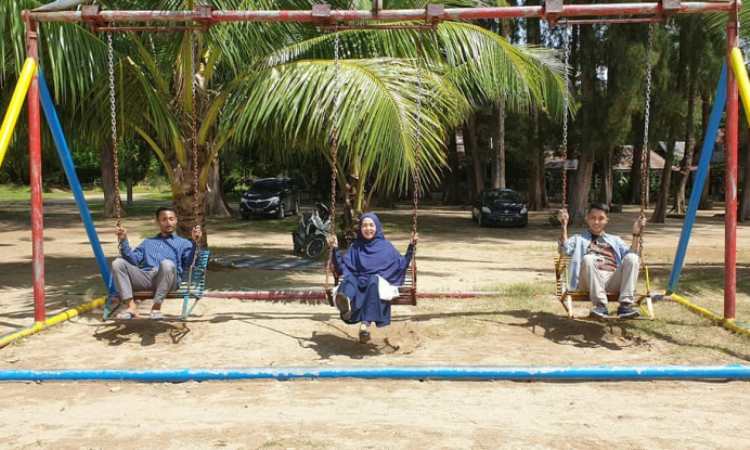 Kegiatan di Pantai Carolina