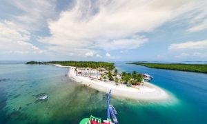 Pulau Ranoh, Pulau Cantik Tempat Berkemah ala Glamping di Batam