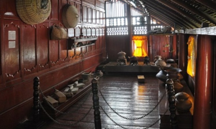 Dapur dan Lumbung Padi