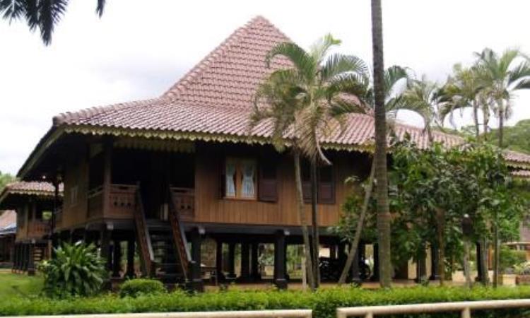 Fakta Rumah Adat