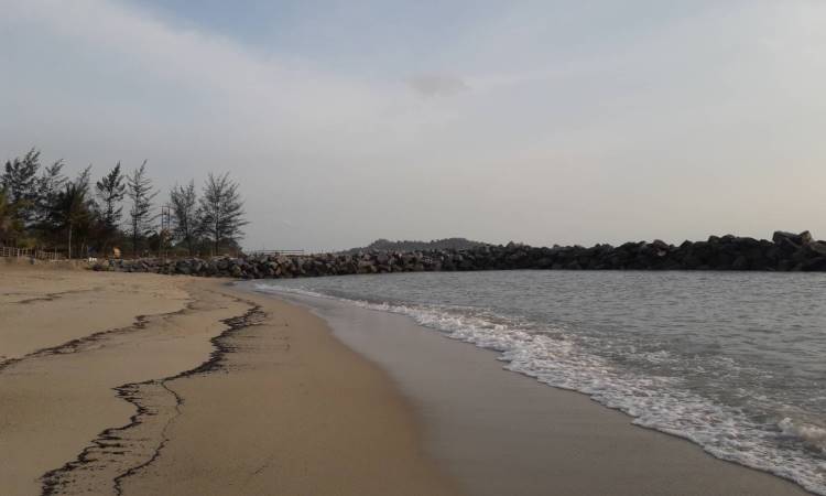 Daya Tarik di Pantai Tongaci