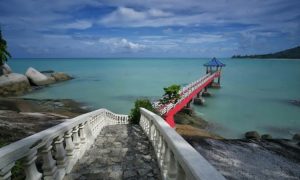 Pantai Tanjung Pesona, Pantai Indah yang Dilengkapi Wahana Air Seru di Bangka