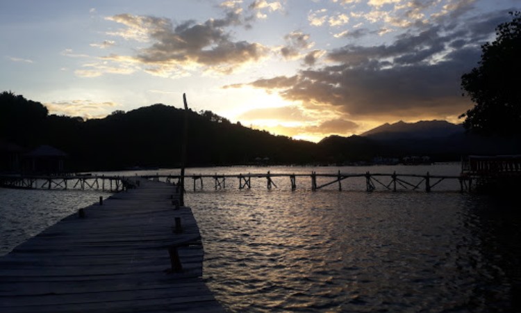 Kegiatan Menarik di Pantai Dewi Mandapa