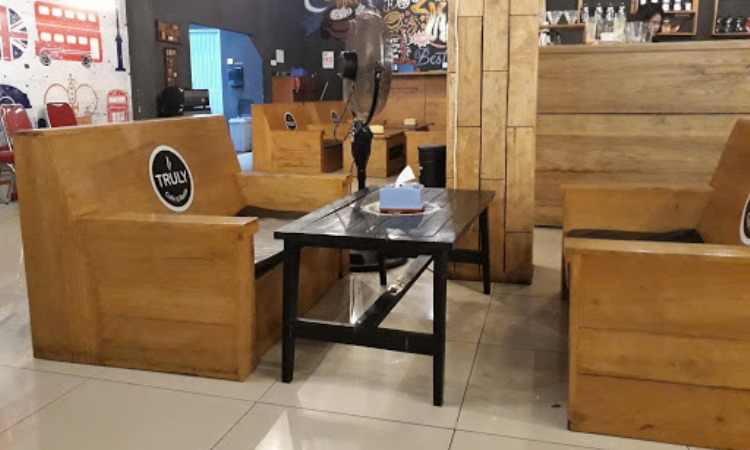 Truly Cafe & Resto