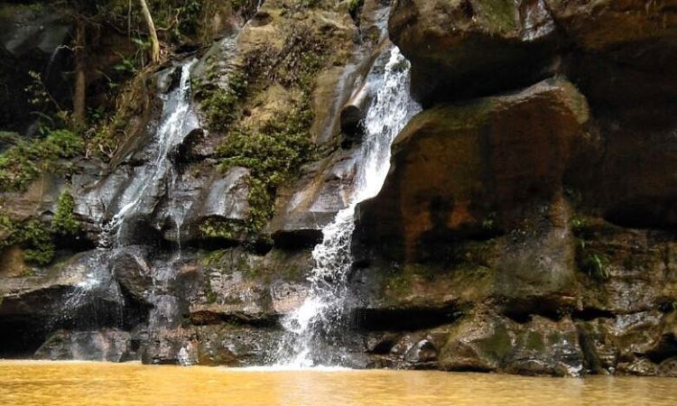 Air Terjun Batu Hidung