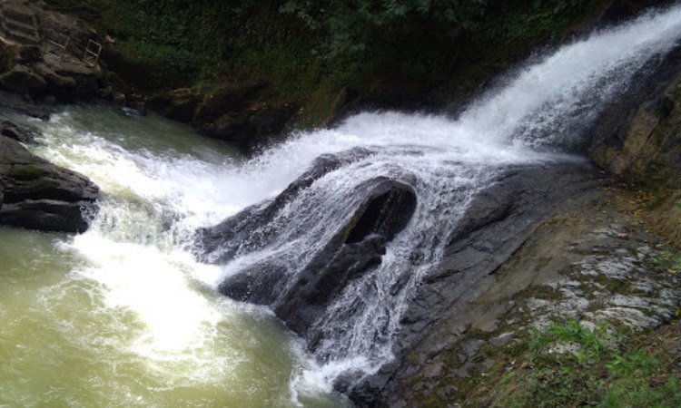 Air Terjun Lae Pendaroh