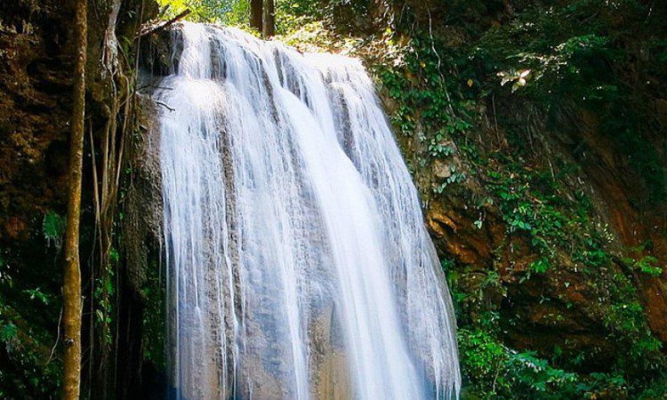 Air Terjun Panas Pacoa Seribu