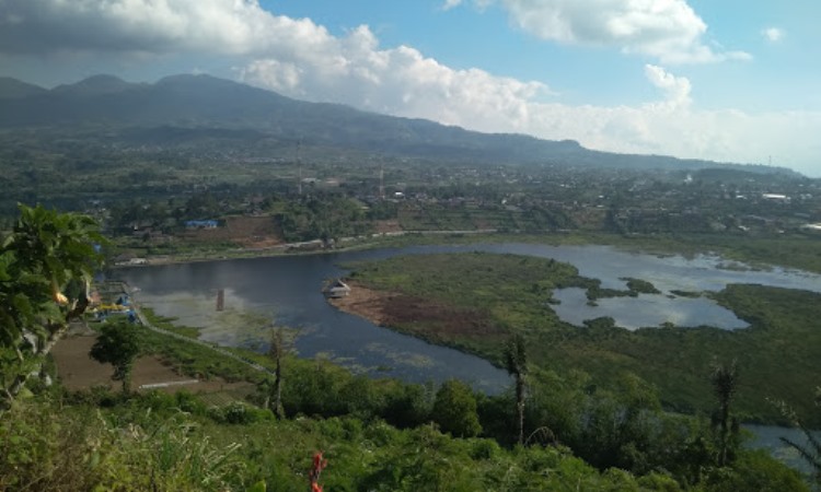 Danau Mas Harun Bastari