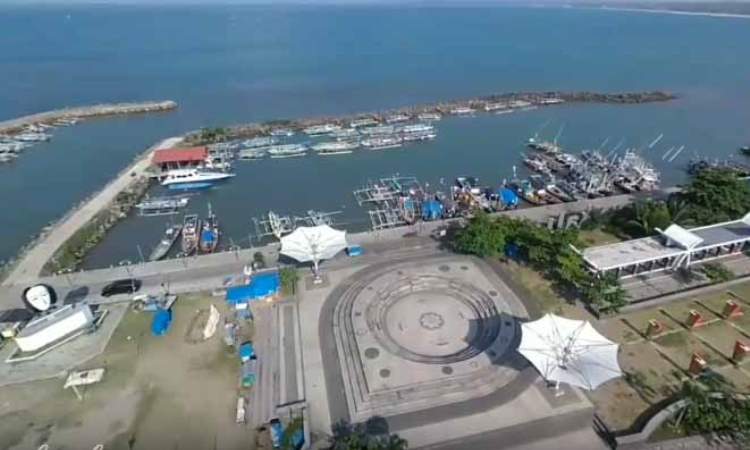 Dermaga Bom Kuliner Kalianda