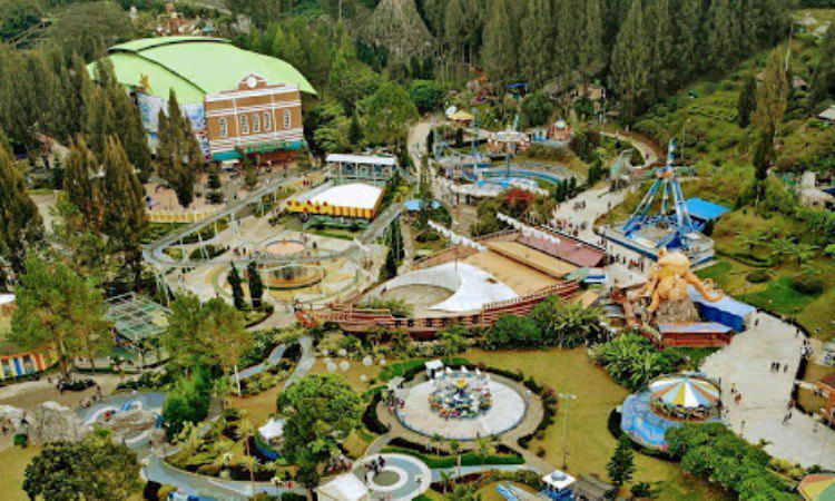 Funland Mickey Holiday