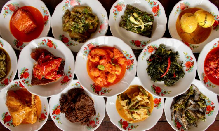 10 Makanan Khas Bukittingi yang Unik dan Terkenal Lezat