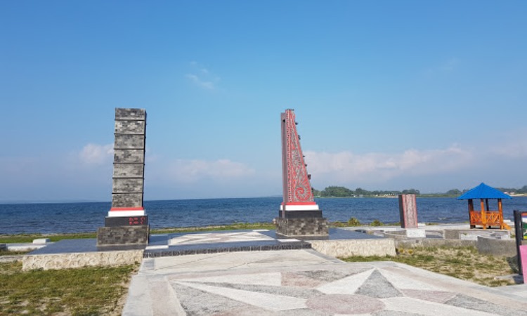 Pantai Lumban