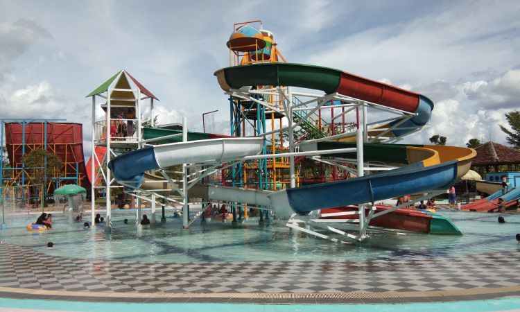 Aktivitas Boombara Waterpark Kampar