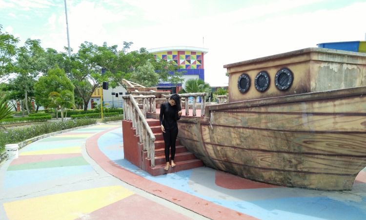 Aktivitas Seru Boombara Waterpark Kampar