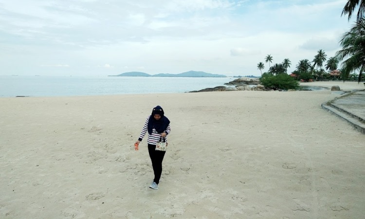 Aktivitas Seru Pantai Parai Tenggiri