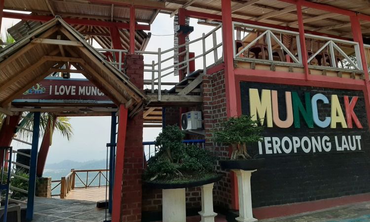 Alamat Muncak Teropong Laut Lampung