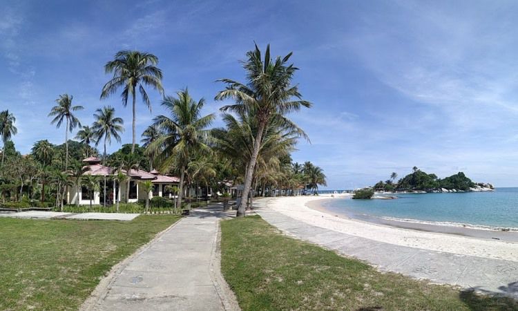 Alamat Pantai Parai Tenggiri