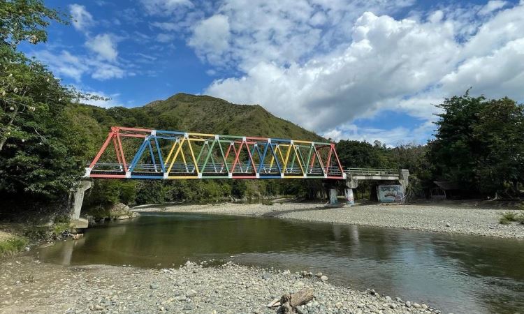 Alamat Puncak Bukit Jalin