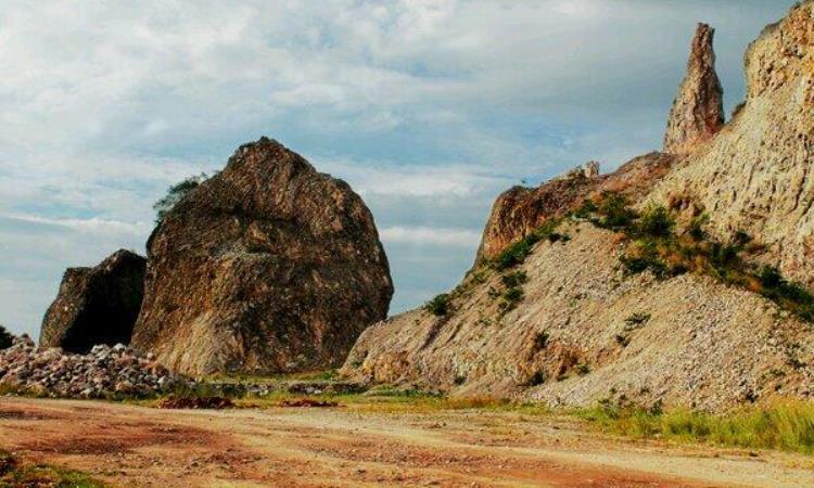 Daya Tarik Dimiliki Gunung Kunyit Kerinci