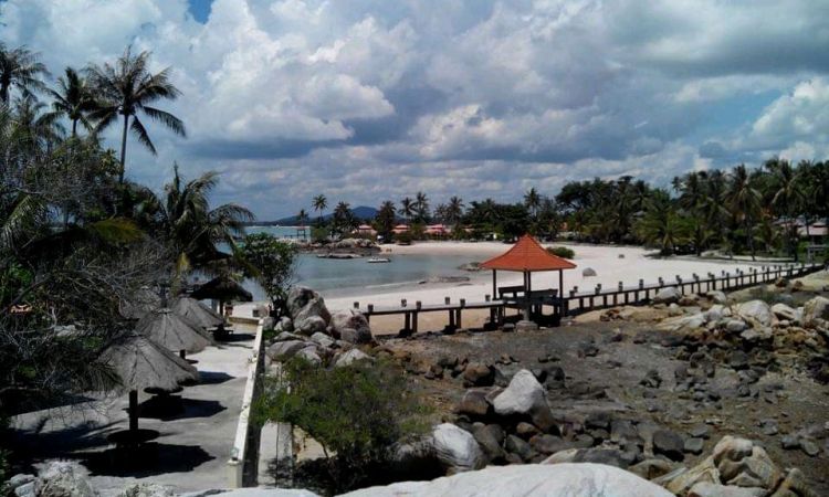 Daya Tarik Dimiliki Pantai Parai Tenggiri