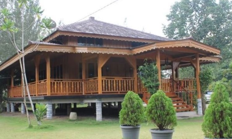 3 Rumah Adat Bangka Belitung & Keunikannya