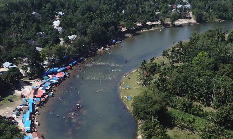 Wisata Air Sungai Gelombang, Destinasi Wisata Alam yang Hits di Kampar