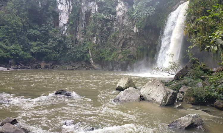 Air Terjun Pollung