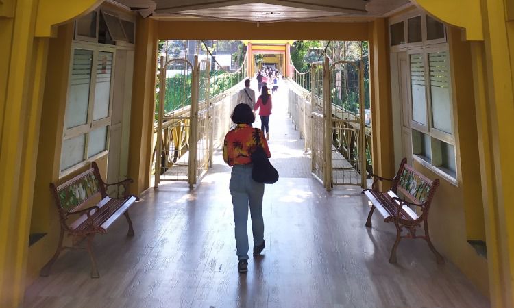 Aktivitas Seru Jembatan Limpapeh Bukittinggi