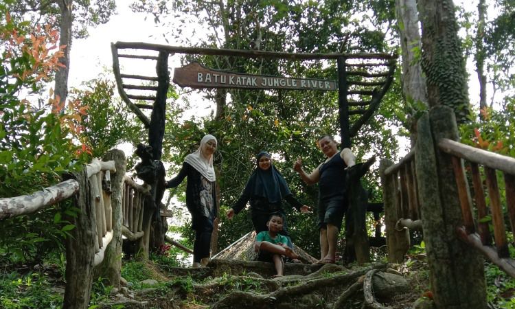 Aktivitas Seru Wisata Batu Katak Langkat