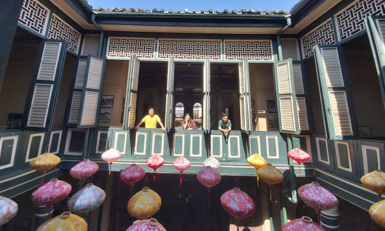 Aktivitas Tjong A Fie Mansion Medan