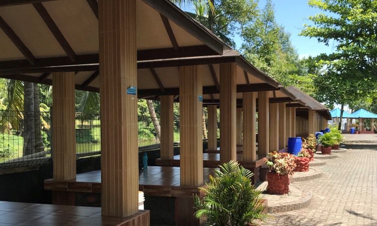 Fasilitas Hairos Water Park