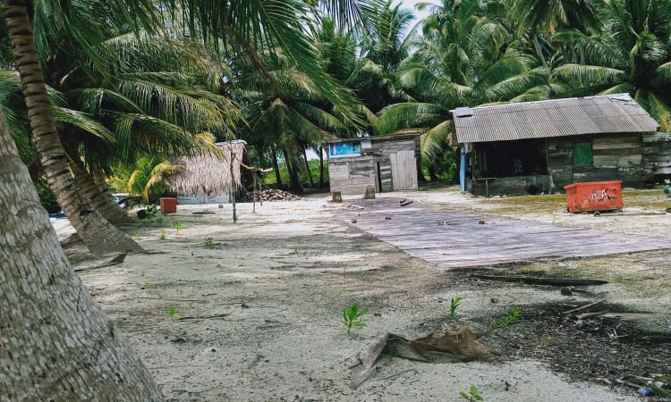 Fasilitas Pasir Timbul Pulau Siburu