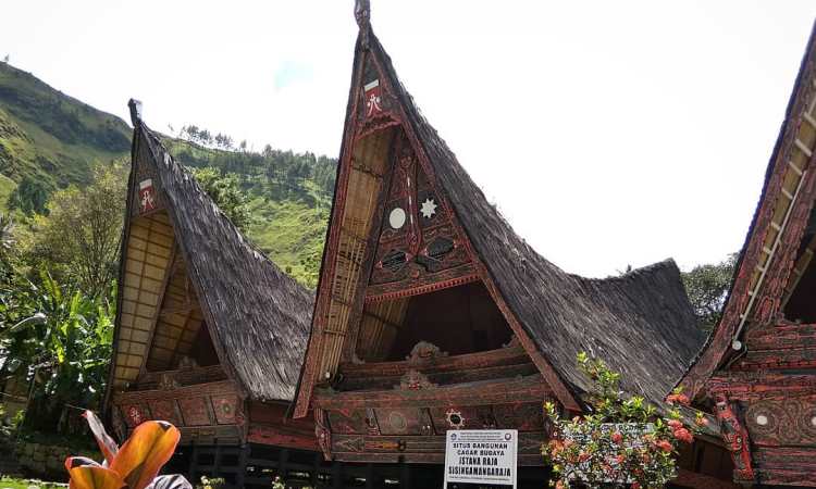 Istana Raja Sisingamangara