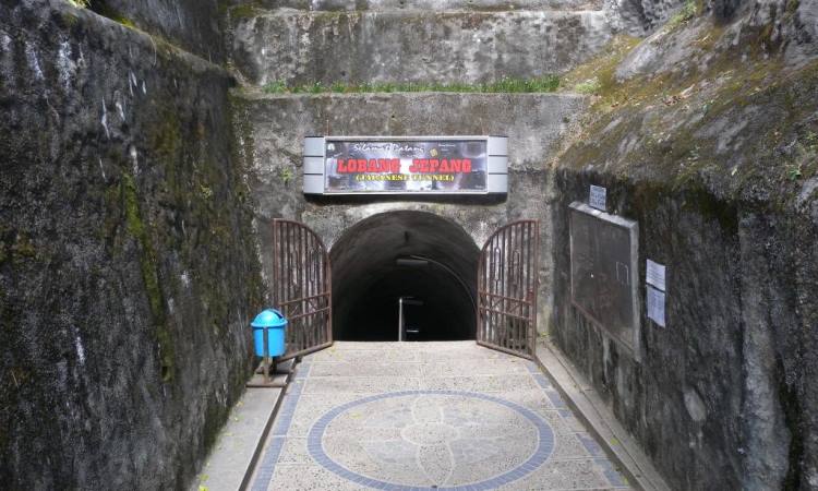 Lobang Jepang, Destinasi Wisata Sejarah Favorit di Bukittinggi