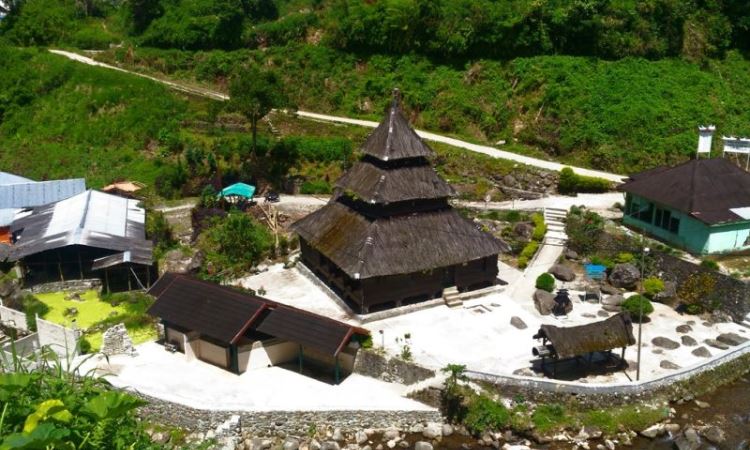 Masjid Tuo Kayu Jao, Masjid Unik dengan Perpaduan Arsitektur Budaya Minang & Islam