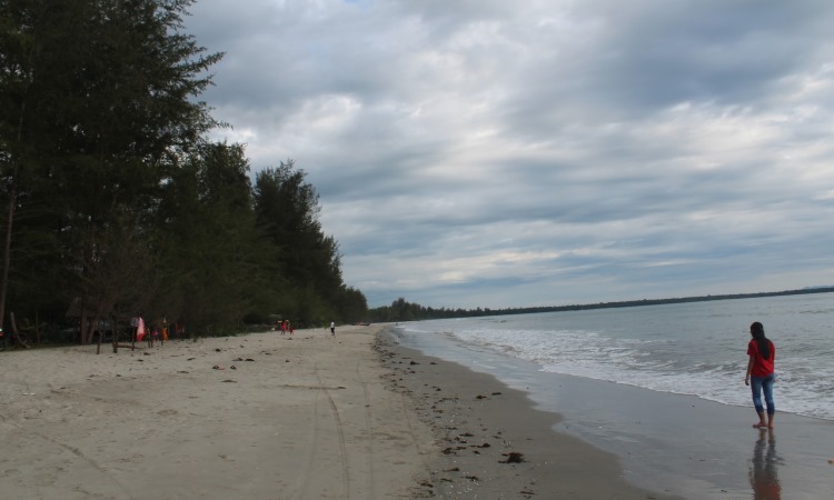 Aktivitas Pantai Kahona Tapanuli Tengah