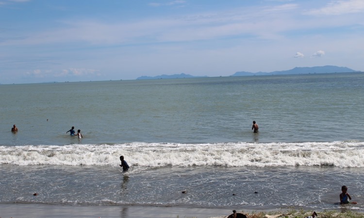 Aktivitas Seru Pantai Kahona Tapanuli Tengah