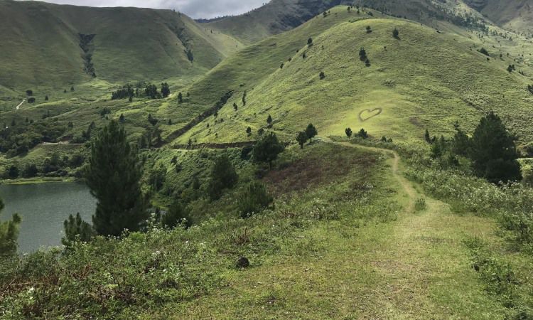 Alamat Bukit Holbung Samosir