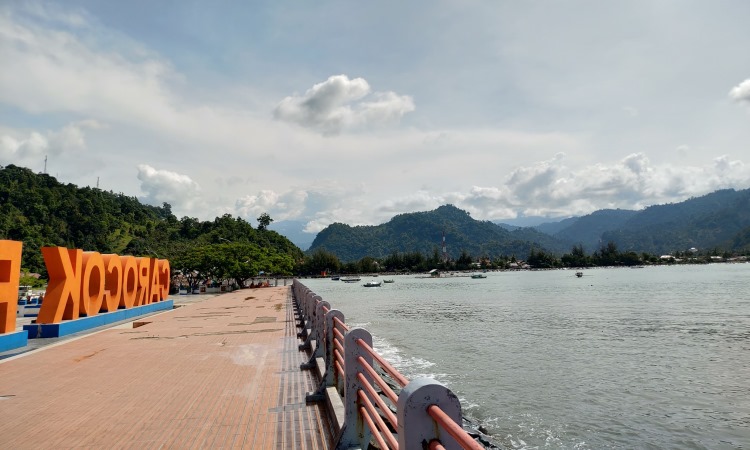 Alamat Pantai Carocok Pesisir Selatan
