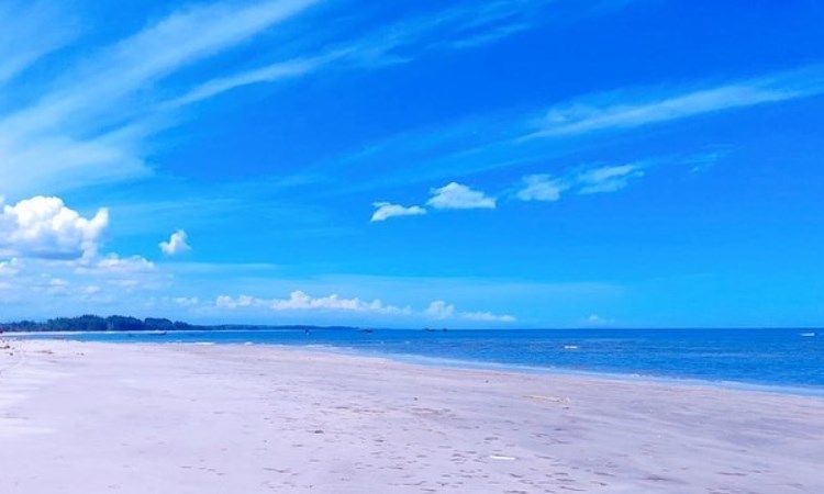 Alamat Pantai Tiku Agam