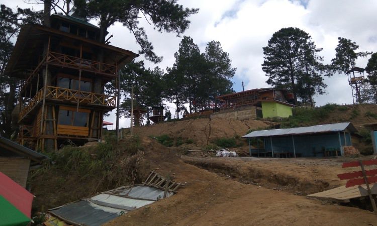 Fasilitas Bukit Simarjarunjung Simalungun