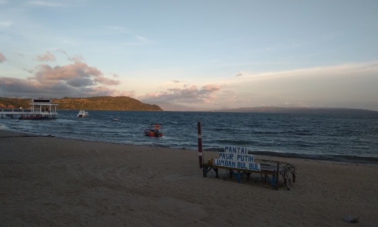 Fasilitas Pantai Bulbul